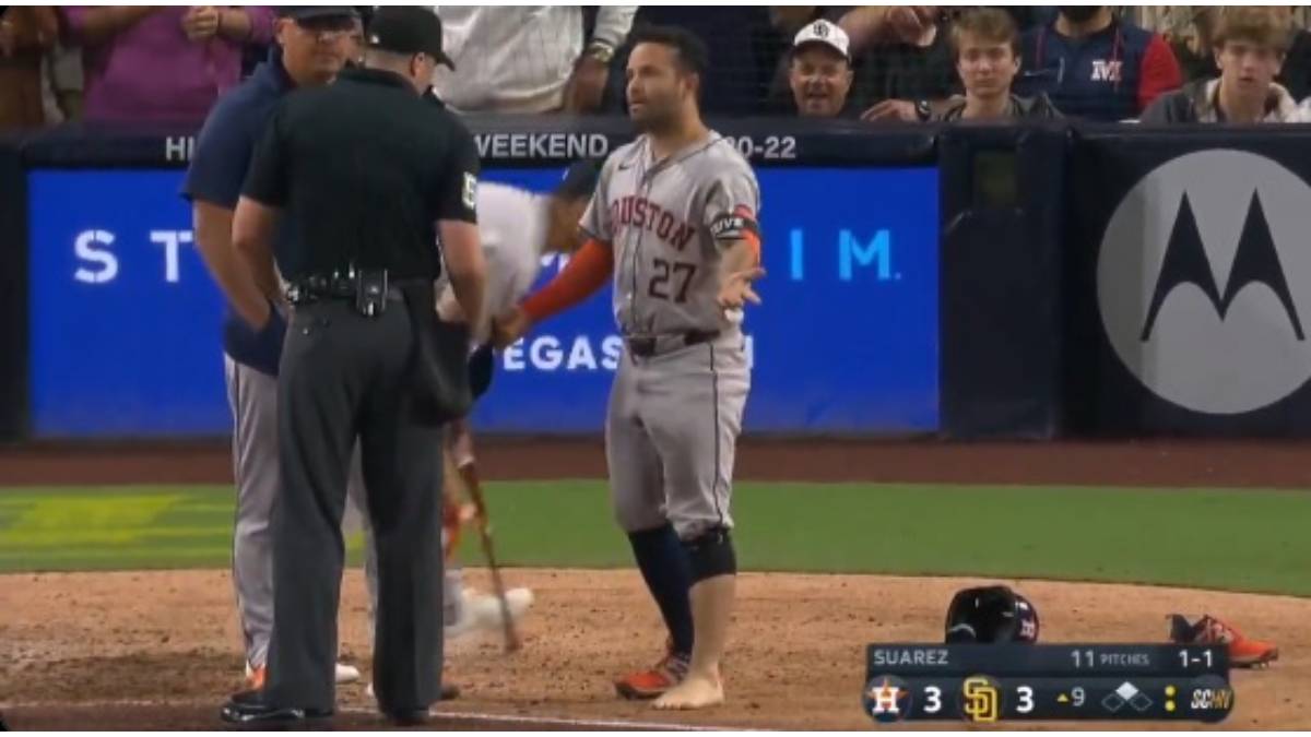 VIDEO ¡No puede ser! Así fue la insólita expulsión de José Altuve en juego ante los Padres de San Diego