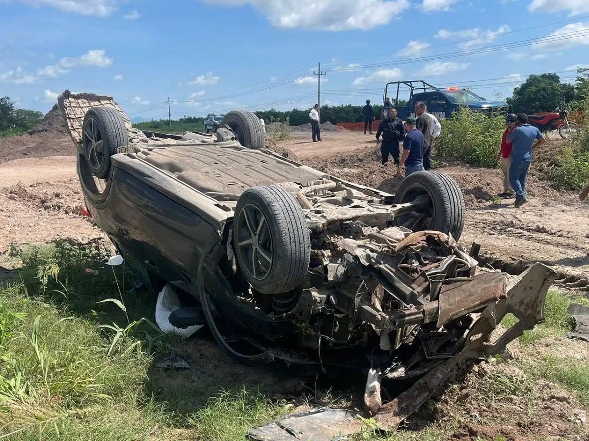 Volcadura en la carretera México 15 deja un lesionado en Escuinapa