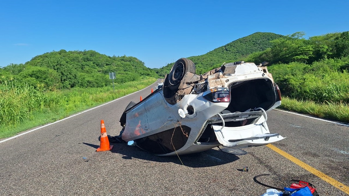 Volcadura al norte de Culiacán deja al menos un herido