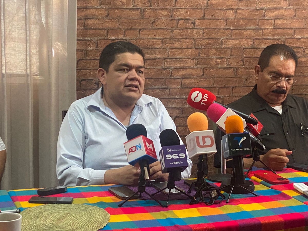 “WhatsApp es un arma de doble filo”: Empresarios valoran restringirlo en horario laboral