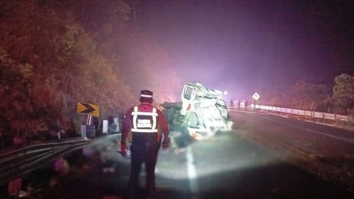 Trágico accidente en el kilómetro 174 de la autopista Mazatlán-Durango deja dos fallecidos