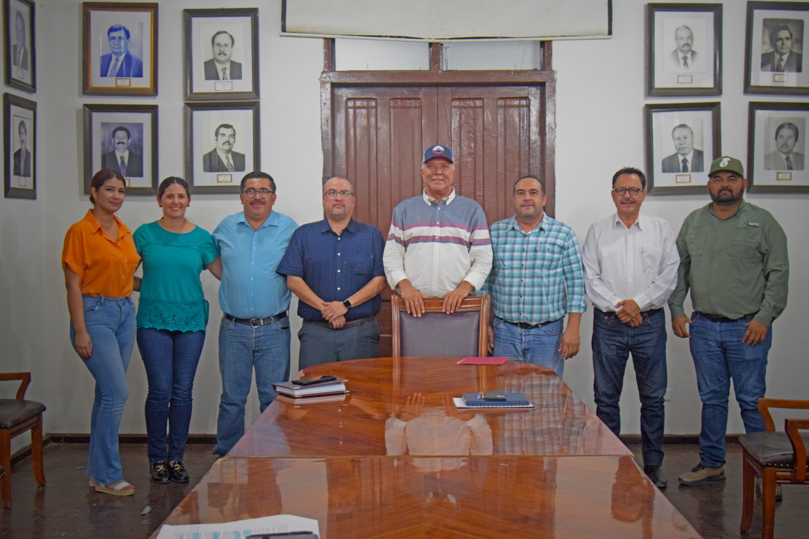 Gildardo Leyva inicia proceso de entrega-recepción para gobierno que él mismo encabezará