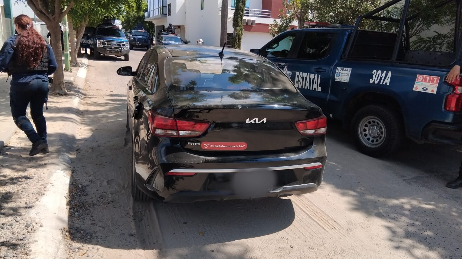 Elementos de la Policía Estatal Preventiva recuperan dos vehículos con reporte de robo, en Culiacán