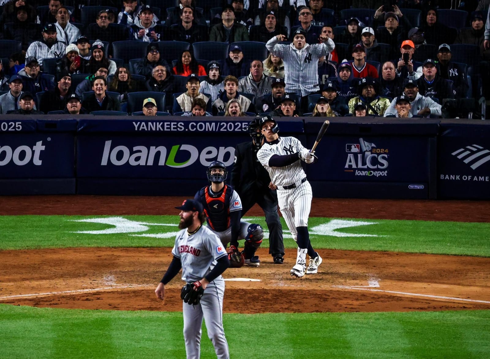 Los Yankees logran segundo triunfo en la Serie de Campeonato de la Liga Americana de MLB
