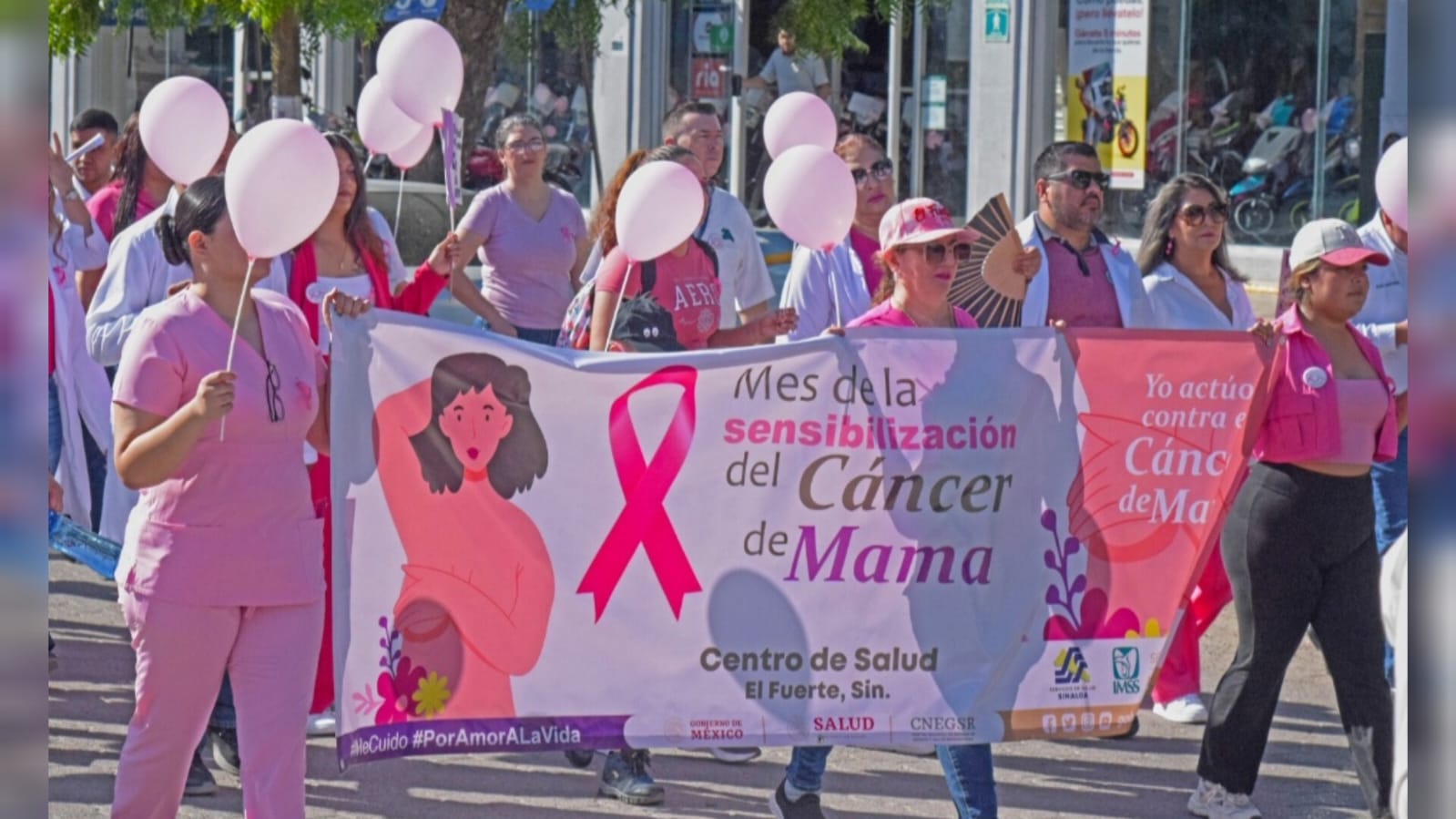 Promueven en El Fuerte la lucha contra el cáncer de mama; salen a las calles a crear conciencia