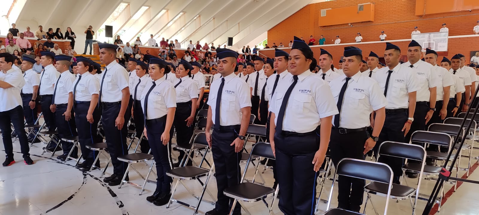 Destinarán la mayor parte de policías recién graduados de la UNIPOL a Mazatlán