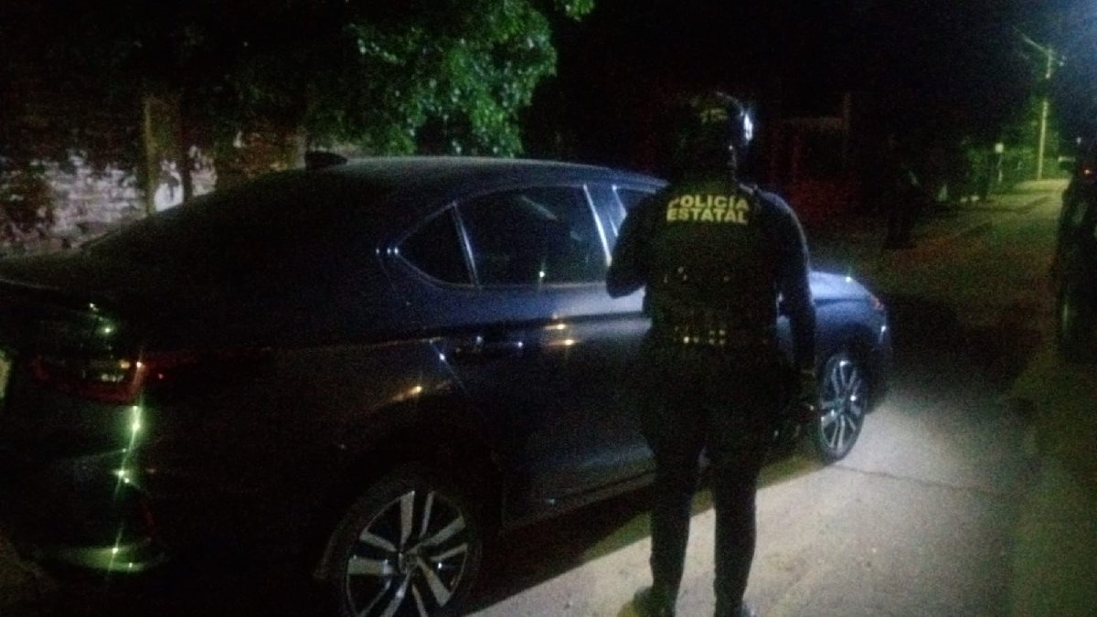 Gracias al apoyo ciudadano, Policía Estatal recupera vehículo con reporte de robo en Culiacán