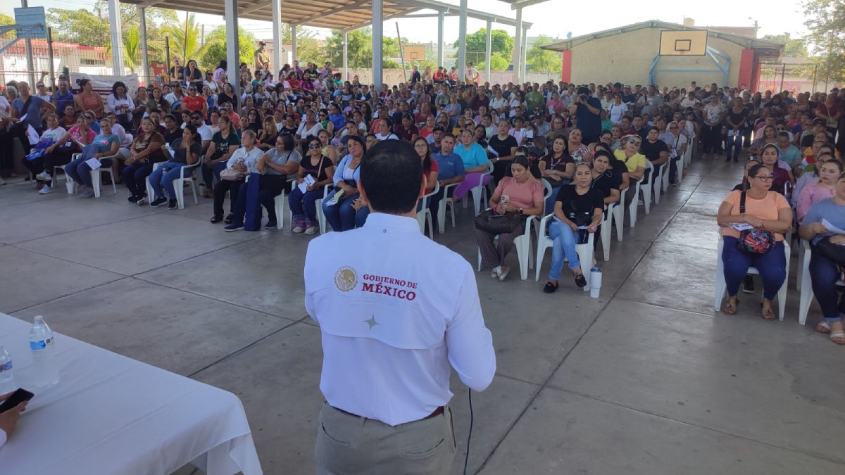 ¡Atención papás! Del 11 al 18 de noviembre podrán inscribir a estudiantes a la beca “Rita Cetina”