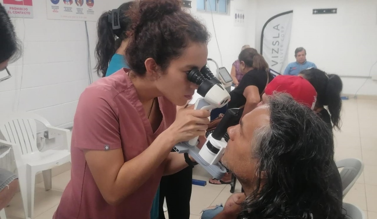 Realizan campaña de revisión de la vista en estadio Teodoro Mariscal, en Mazatlán