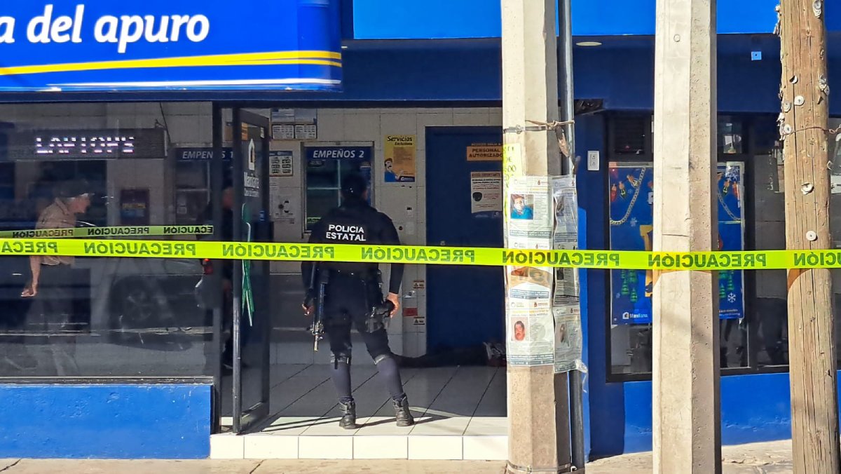 Atacan a balazos a un hombre al interior de una casa de empeño en Culiacán