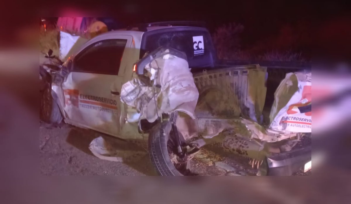 Choque entre dos tráileres y una camioneta en Guasave deja a una persona lesionada