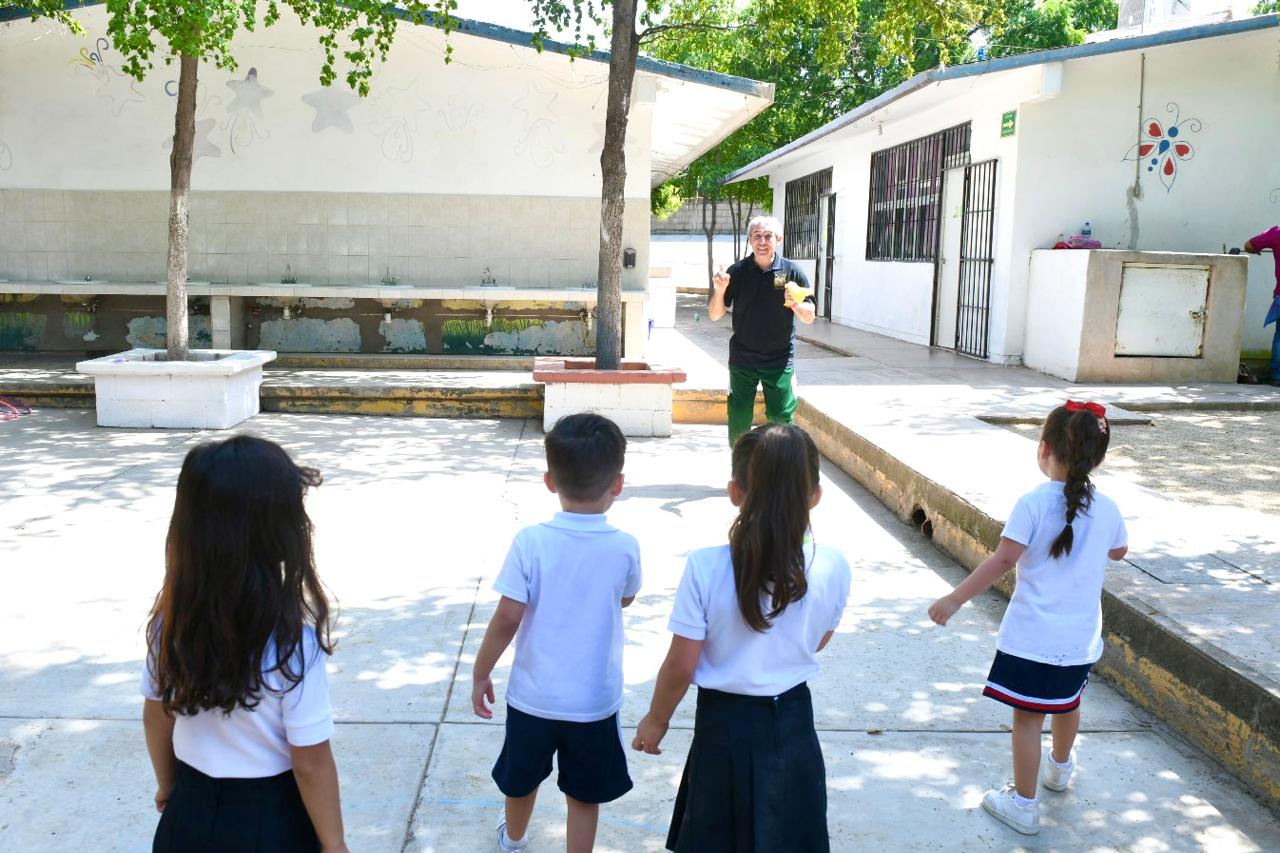 Nueve menores repatriados desde EU han sido incorporados a escuelas de Sinaloa: SEPyC