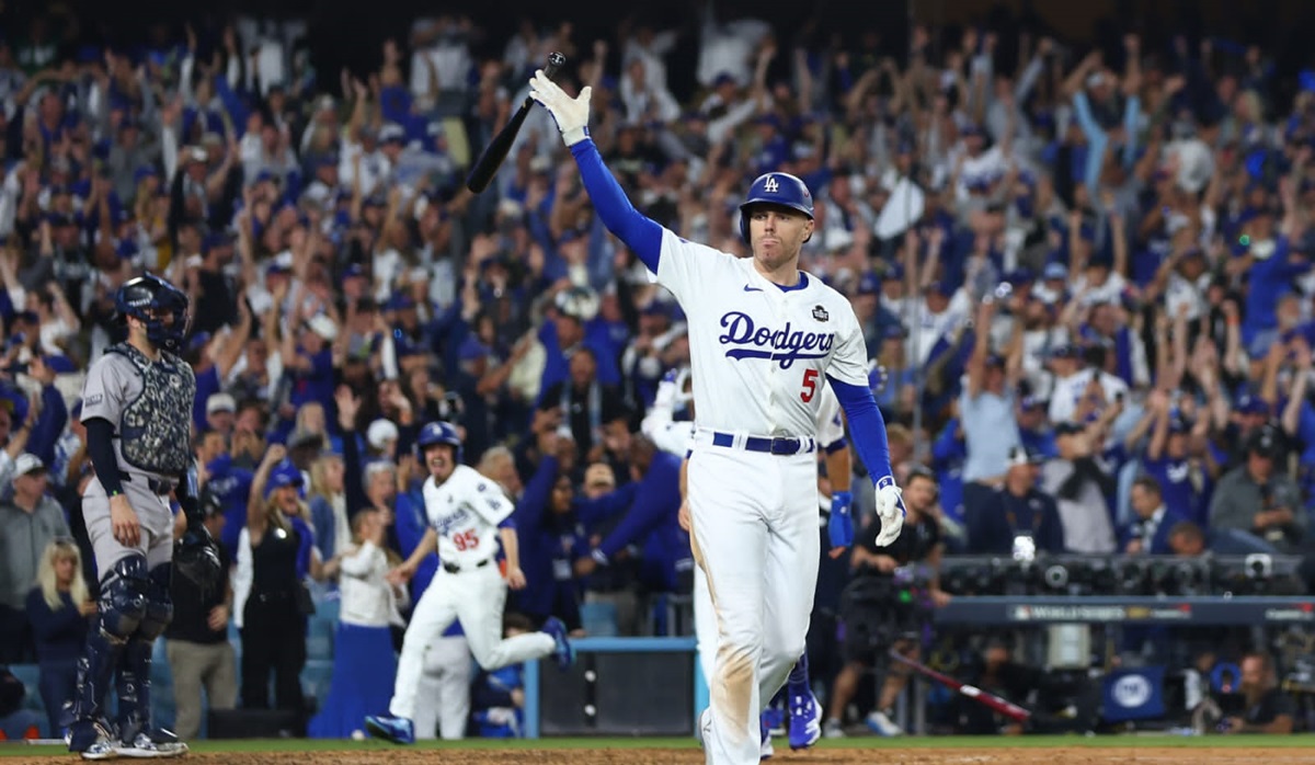 Con Grand Slam de Freddie Freeman, Dodgers se lleva el primero de la Serie Mundial