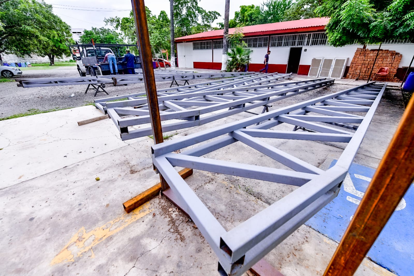 Con 3.2 mdp, Gobierno de Mazatlán dotará de una techumbre a los alumnos del Cetis 127
