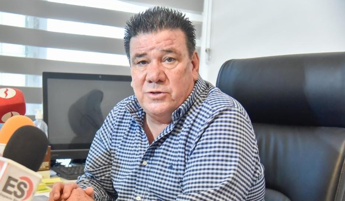 ‘Estoy a disposición del alcalde sustituto, pero a mí no me han solicitado la renuncia: Enrique López