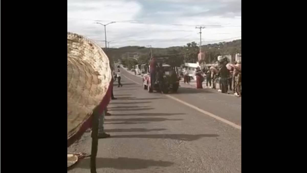 Explosión de pirotecnia en Puebla durante procesión religiosa deja seis lesionados