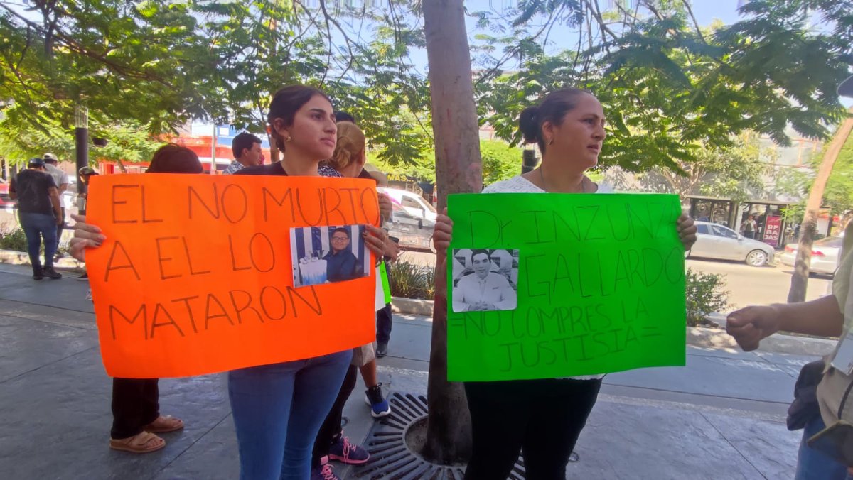 Por supuesta negligencia médica, familiares de Jesús Ángel se manifiestan en la FGE zona norte; piden justicia