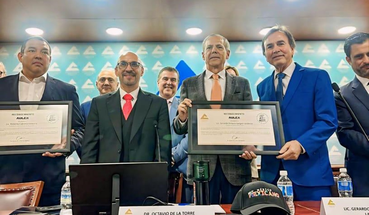 Recibe Gerardo Vargas el Reconocimiento Nacional Aulex de Concanaco