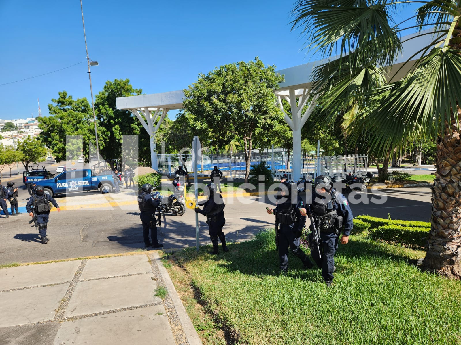Familiares ya reclamaron restos humanos hallados en hielera en Culiacán; esperan pruebas de ADN