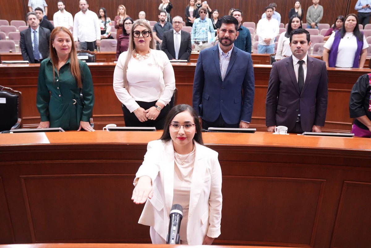 Rinde protesta Karina Franco como diputada propietaria; suplirá a Almendra Negrete