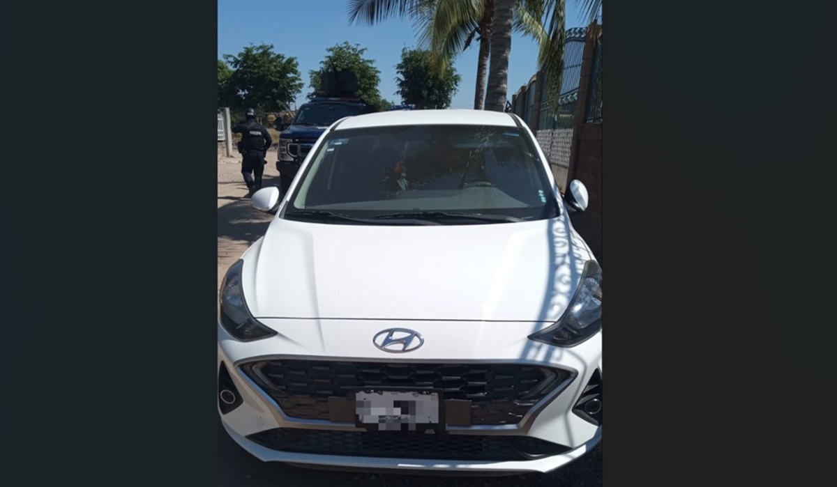Policías estatales localizan en Navolato vehículo que había sido robado el pasado jueves