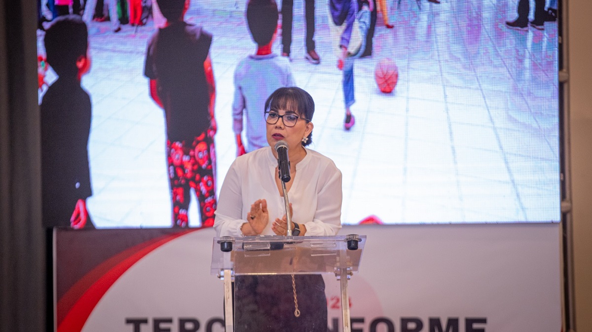 Lourdes Cardona presenta su tercer informe del Sistema DIF Guasave; supera meta de asistencia social