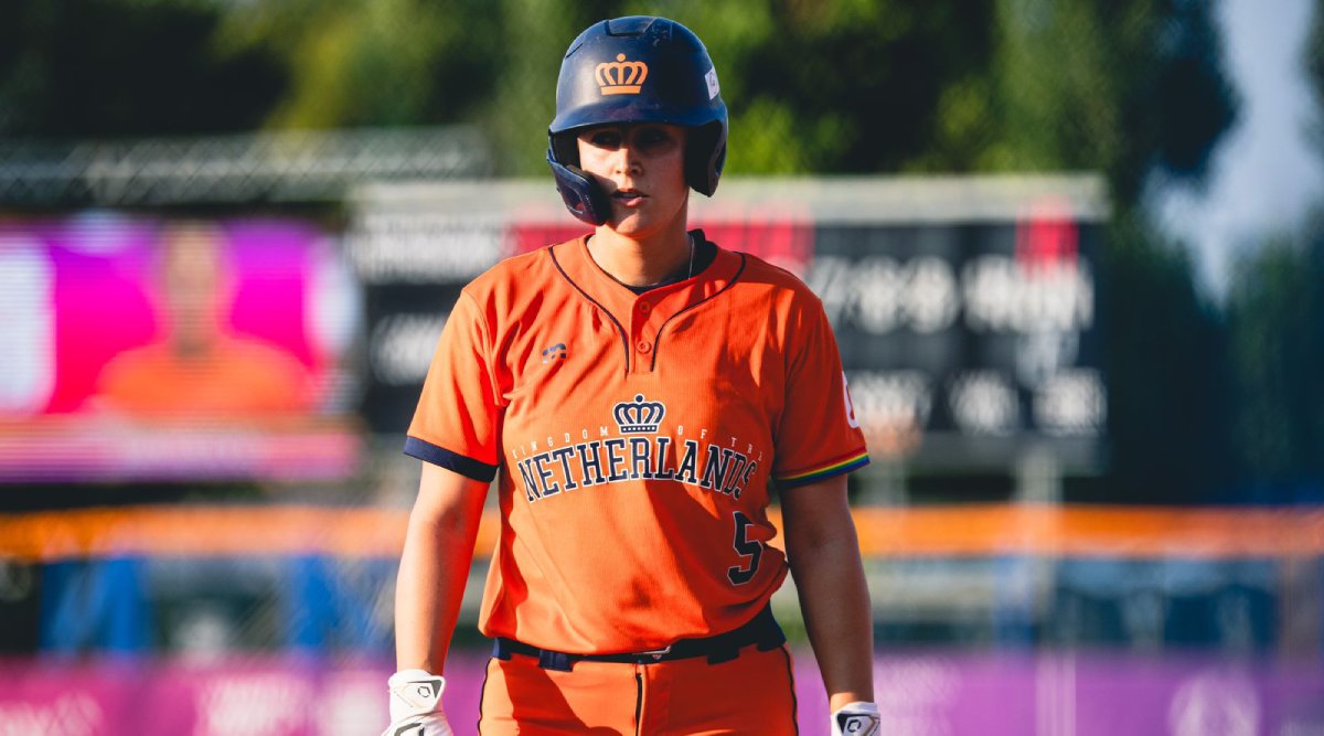 Llega la primera jugadora europea a la Liga Mexicana de Softbol, Maxime Van Dalen