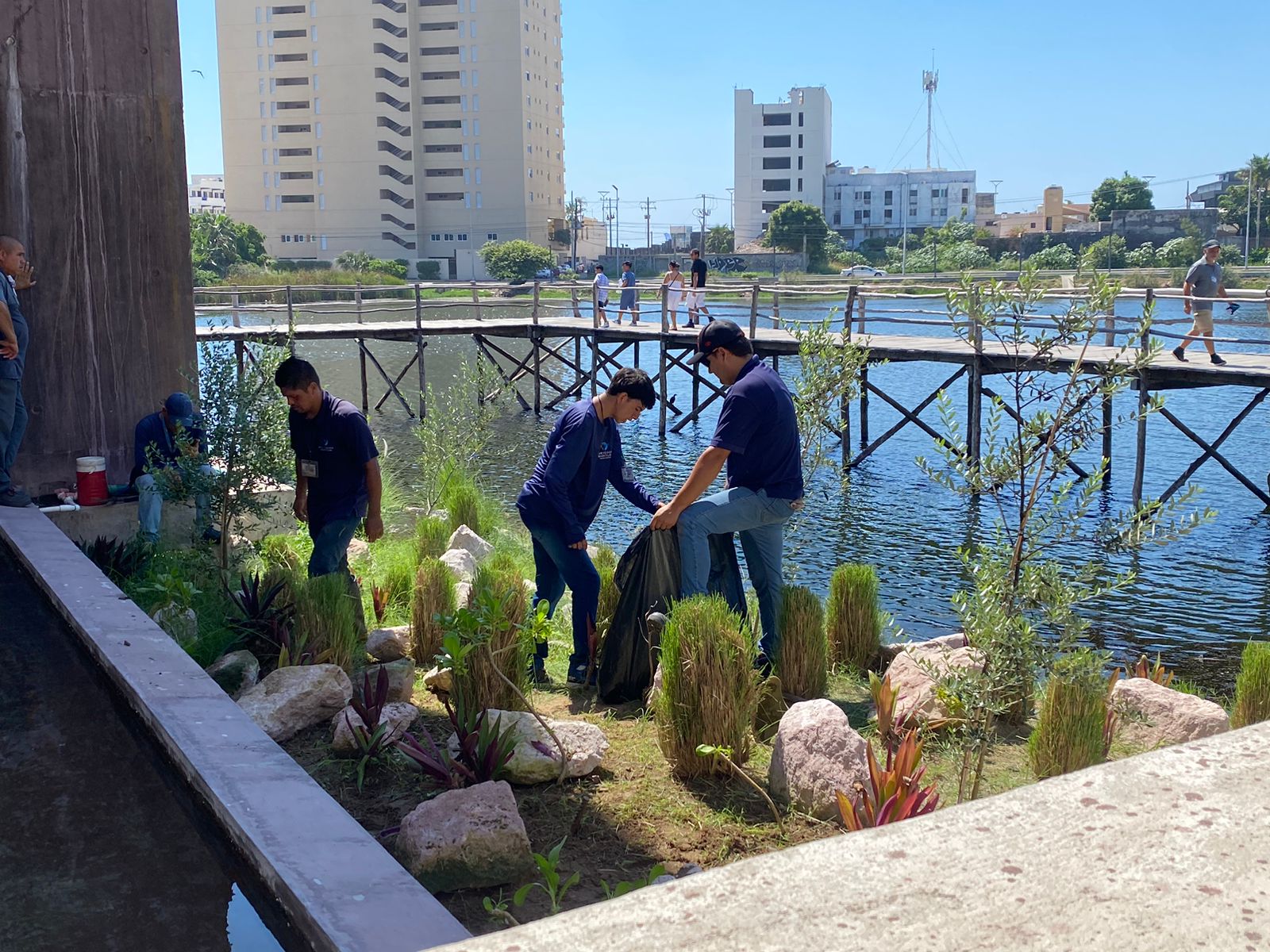 Gran Acuario Mazatlán también es incluyente, conforman sus filas alumnos del CAM como guías turísticos