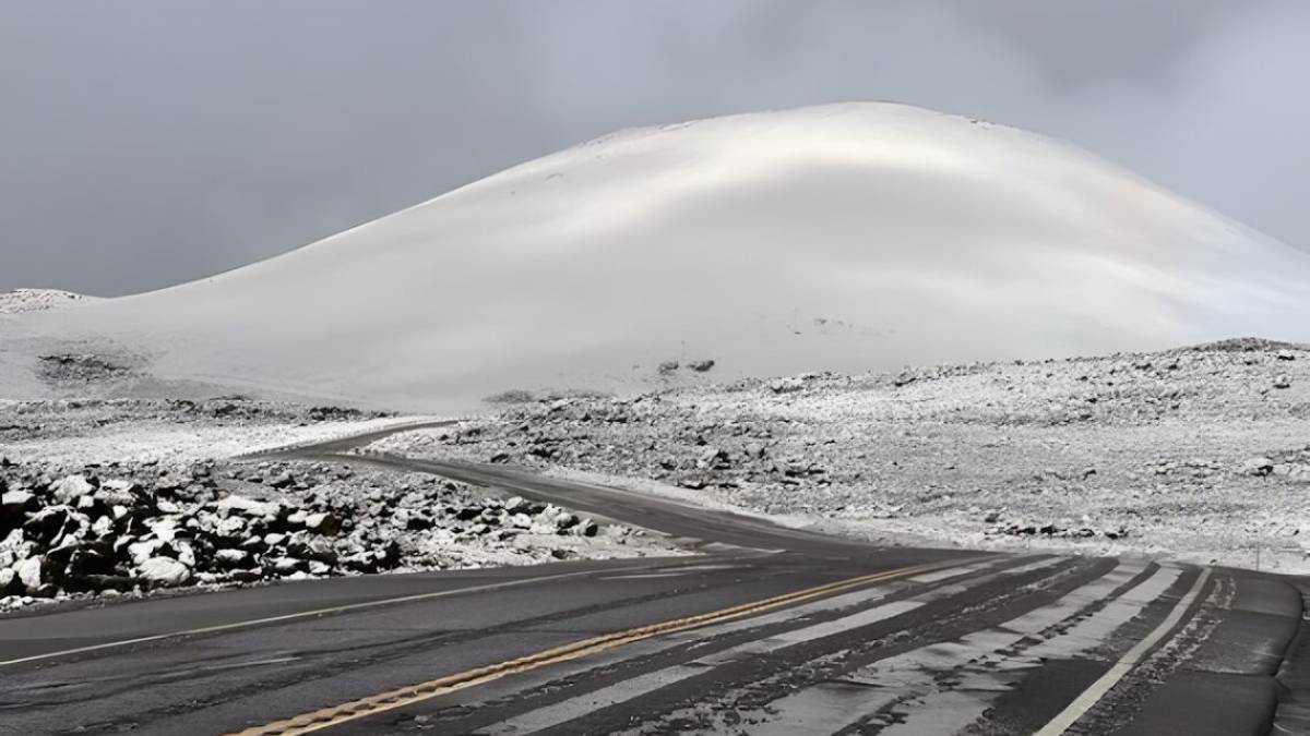 Nevada sorprendente en Mauna Kea, el pico más alto de Hawaii