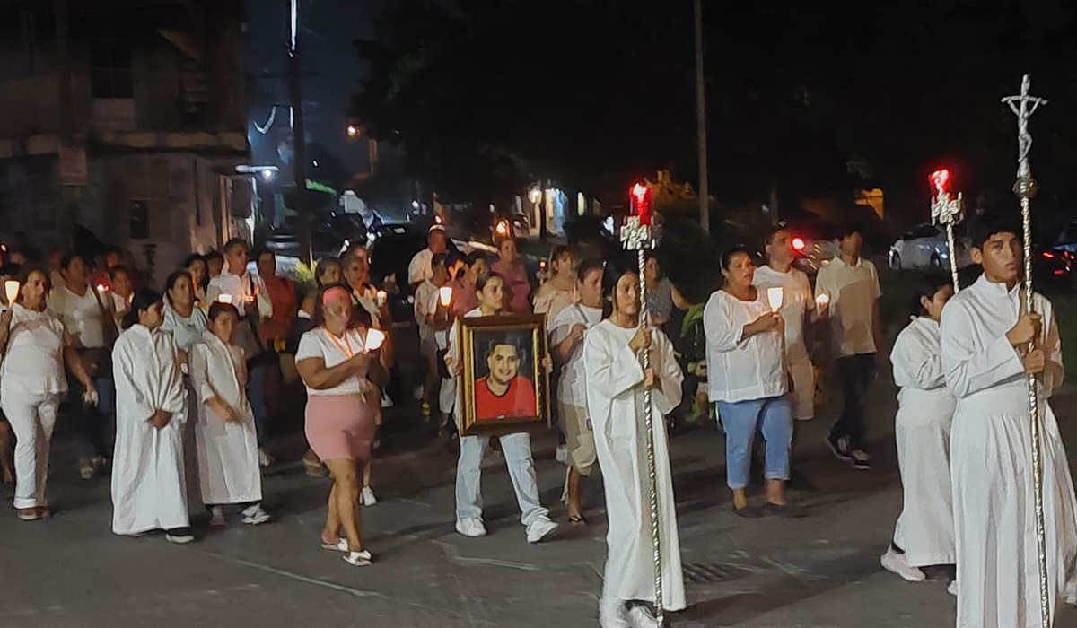 Realizan peregrinación por la paz y personas desaparecidas en Mazatlán
