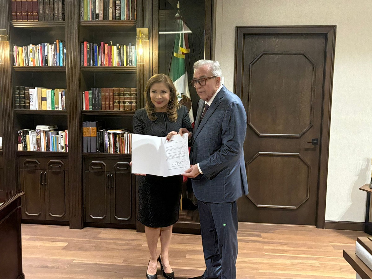 Rocha nombra a Gloria Himelda Félix Niebla como nueva secretaria de Educación Pública en Sinaloa