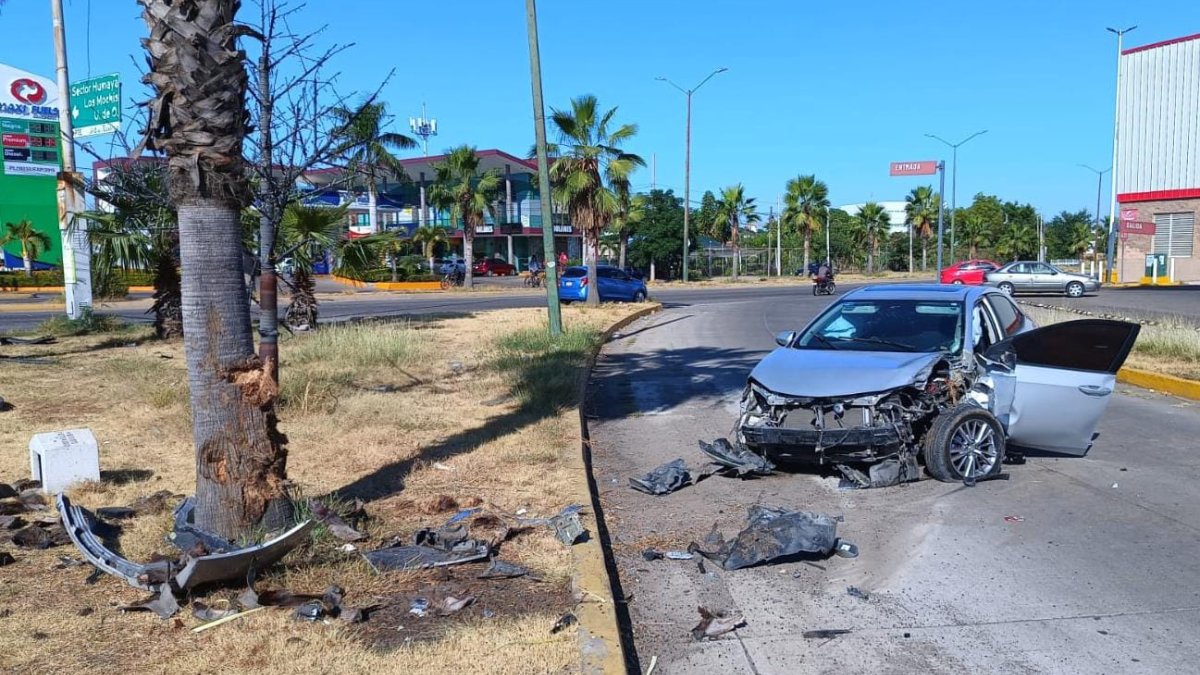 Inspector de Vialidad y Transportes del Gobierno de Sinaloa se accidenta en Culiacán