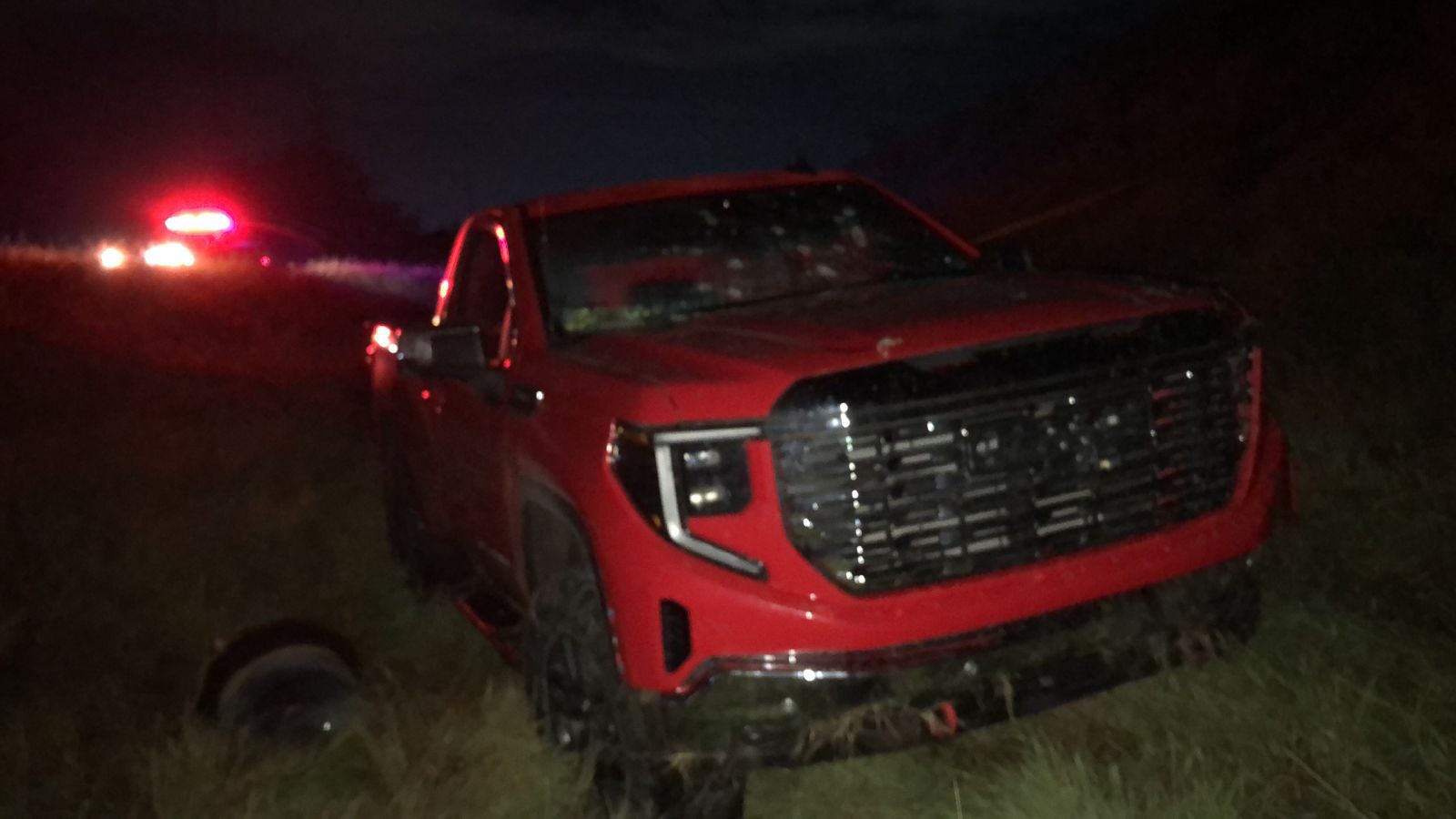 Un muerto y una mujer herida tras ataque a balazos en el ‘trébol’ de Costa Rica, Culiacán