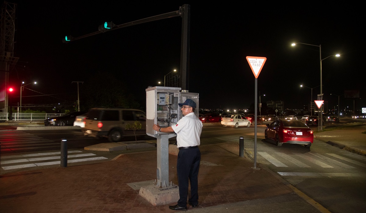 Autoridades estatales y municipales trabajan para contribuir a una movilidad segura en Culiacán