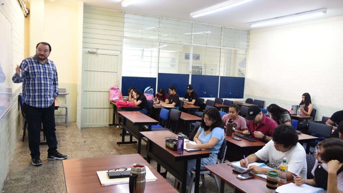 UAS da seguimiento a jóvenes que han vuelto a clases presenciales y apoya a aquellos que no pueden acudir