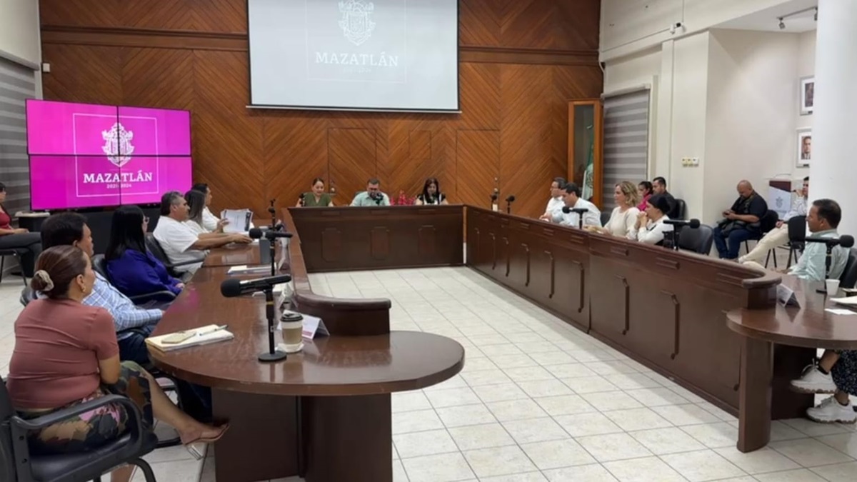 Durante última sesión de Cabildo, alcalde de Mazatlán agradece apoyo