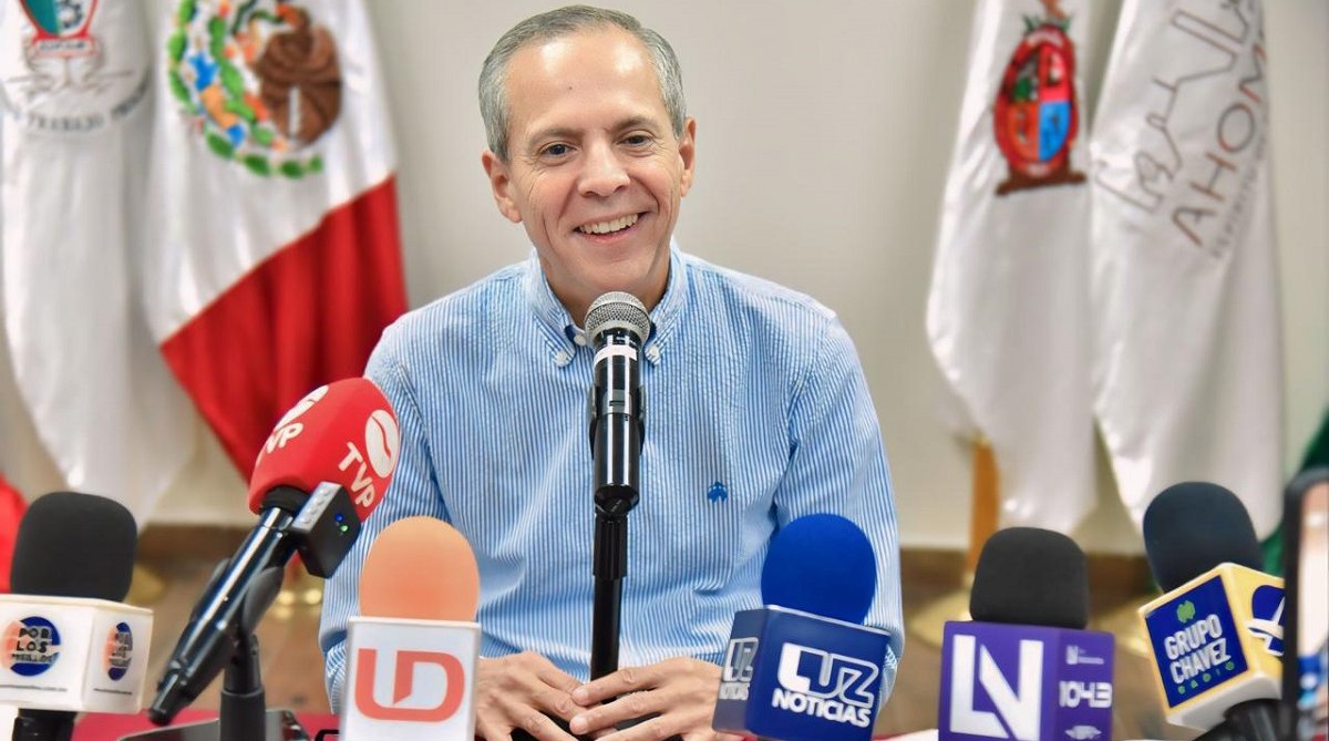 Destapa alcalde de Ahome nombres de sus nuevos funcionarios y quienes repetirán cargos