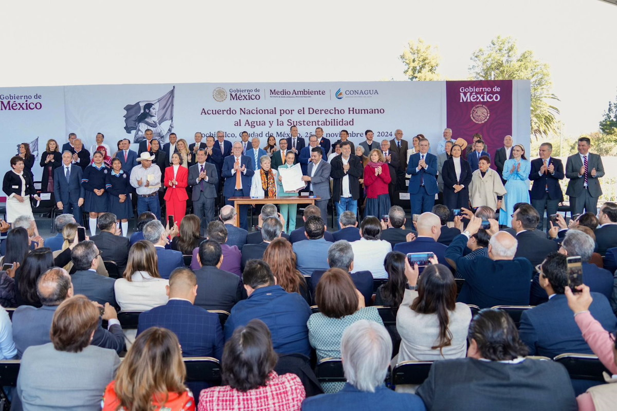 Claudia Sheinbaum firma Acuerdo Nacional por el Derecho Humano al Agua en México