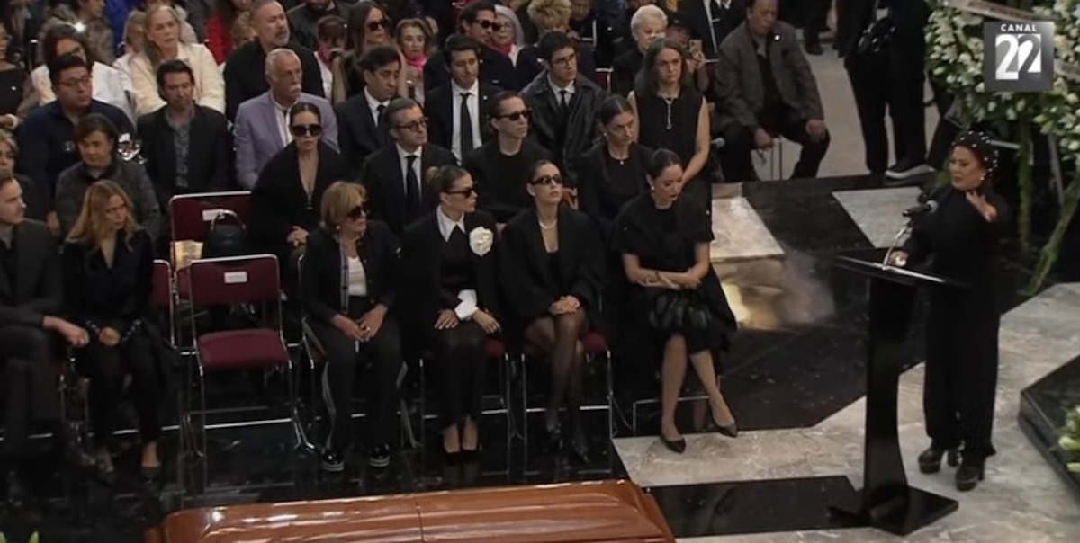 ‘Gracias por ser eterna’: Así despide a Silvia Pinal su familia en Bellas Artes
