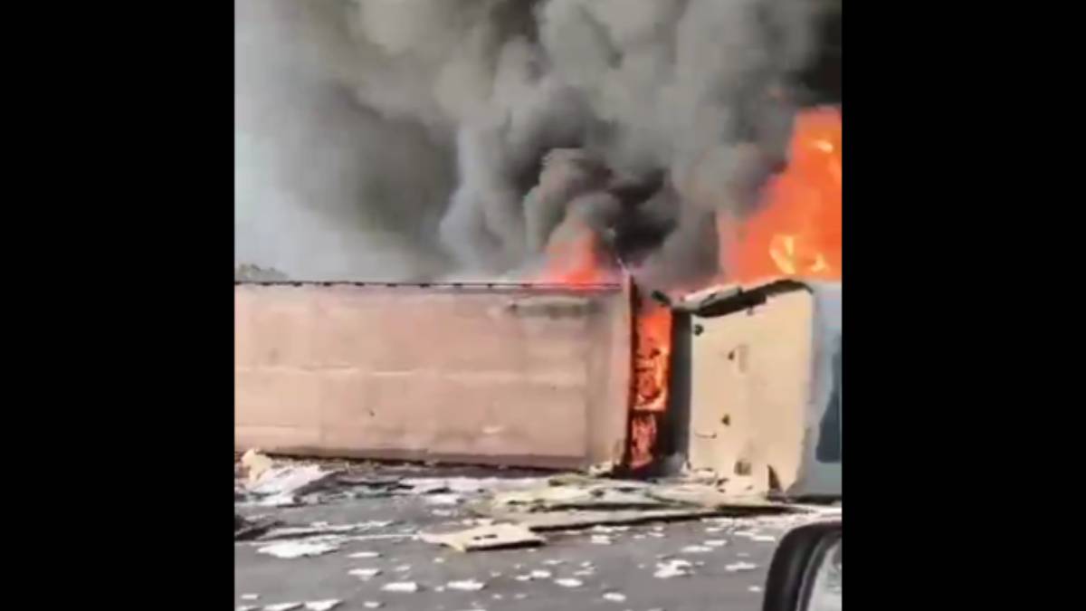 Choque de tráileres en Michoacán deja 7 muertos