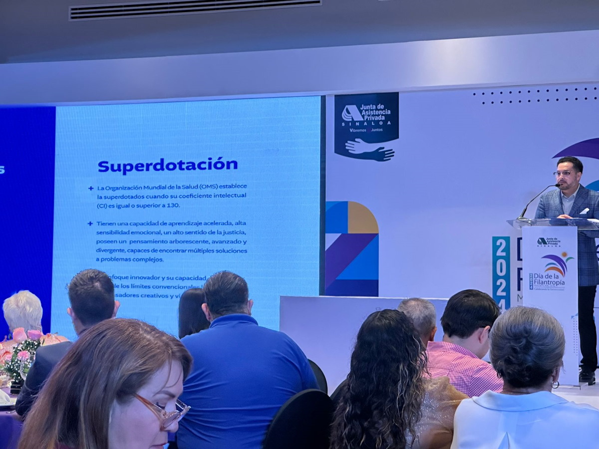 Conferencia tema superdotados en el país