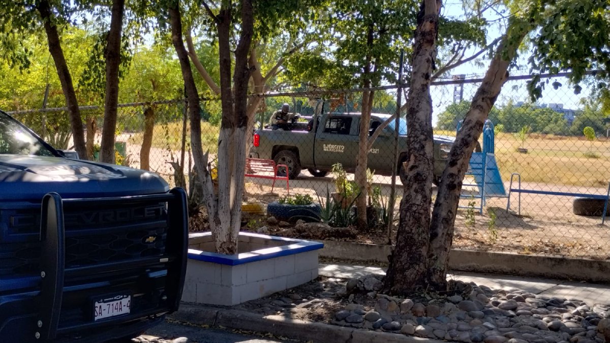 ¡Eran frascos Gerber con cables! Detona el Ejército explosivo ‘hechizo’ dejado por asaltante en banco de Culiacán