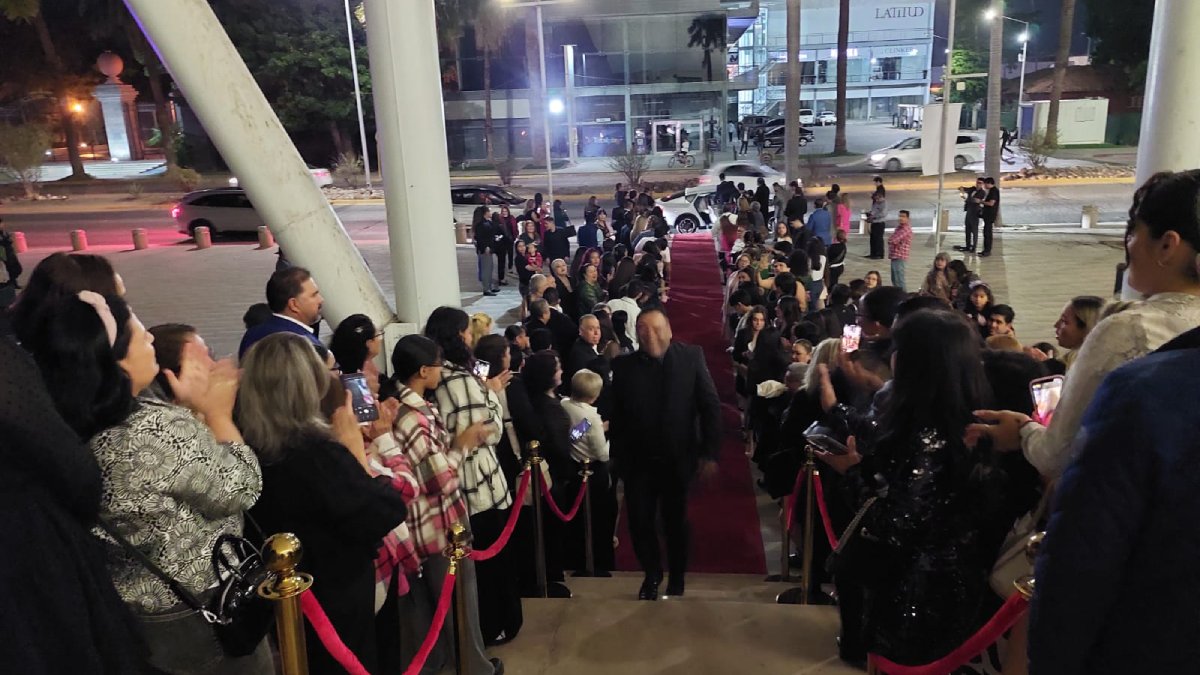 Celebran con éxito la quinta edición de los Premios OWEN en el Teatro Ingenio