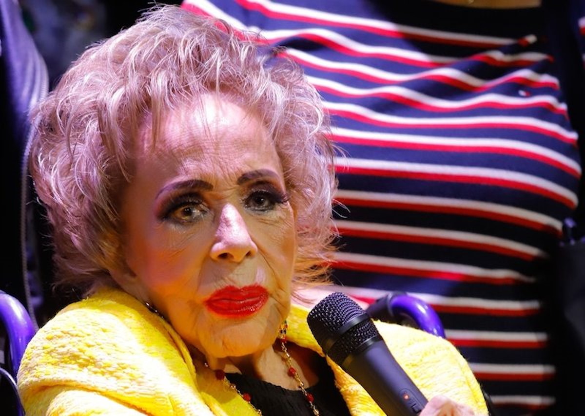 Alejandra Guzmán habla sobre la hospitalización de Silvia Pinal ¿Cómo sigue?