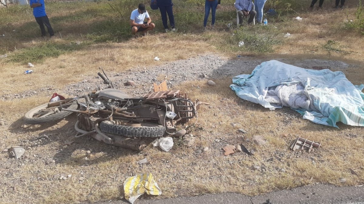 Motociclista pierde la vida tras accidente en la carretera Estatal Los Pozos-El Rosario