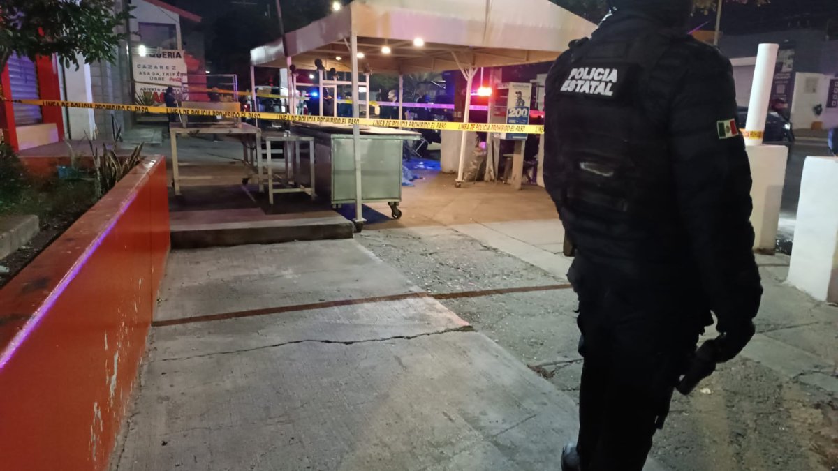¡Quedaron grabados! Fueron dos hombres a pie quienes asesinaron a mujer en taquería de Culiacán: SSPE