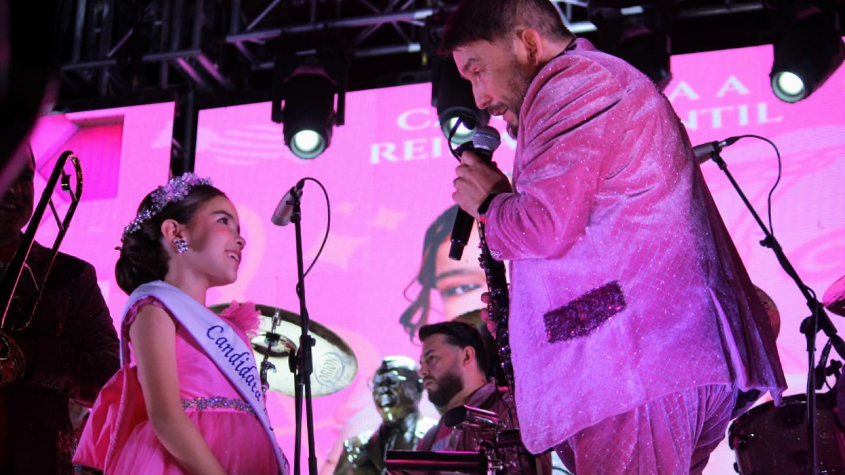 Banda El Recodo regala a Mazatlán concierto en apoyo a Ximena Lizárraga para Reina Infantil del Carnaval 2025
