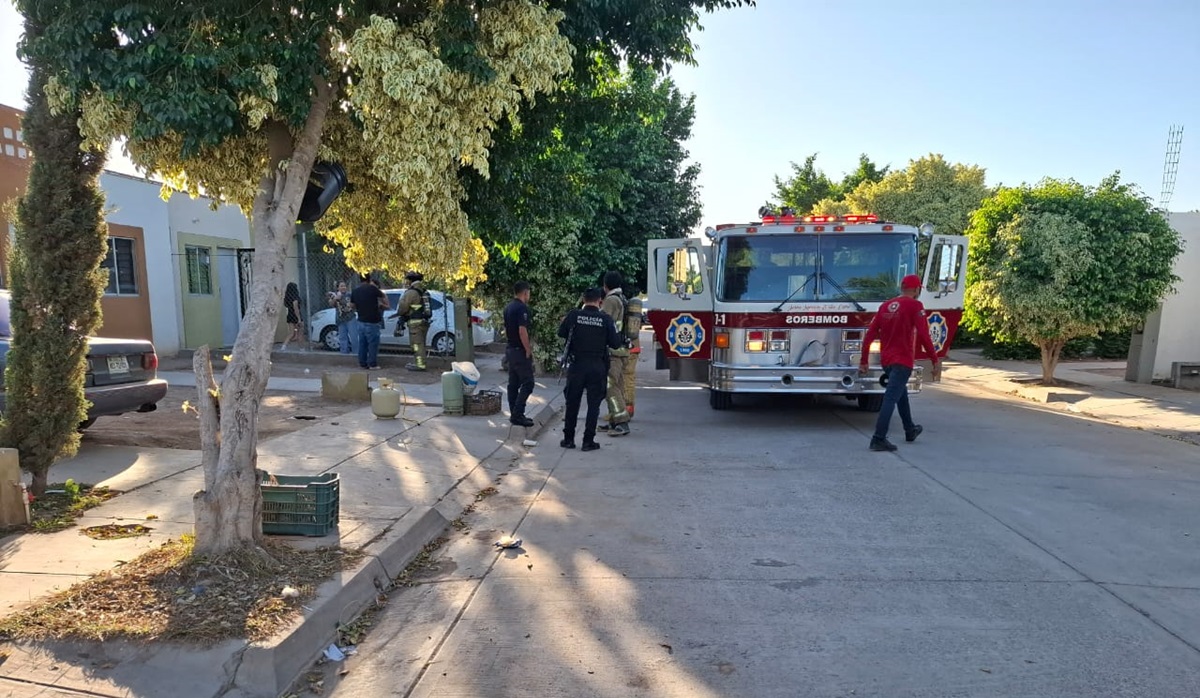 Fuga de gas en vivienda de Guasave moviliza a los cuerpos de rescate