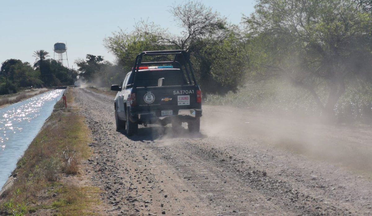 Con una herida en el cuello y tendido en un tramo de terracería, localizan a un hombre en Taxtes, El Fuerte