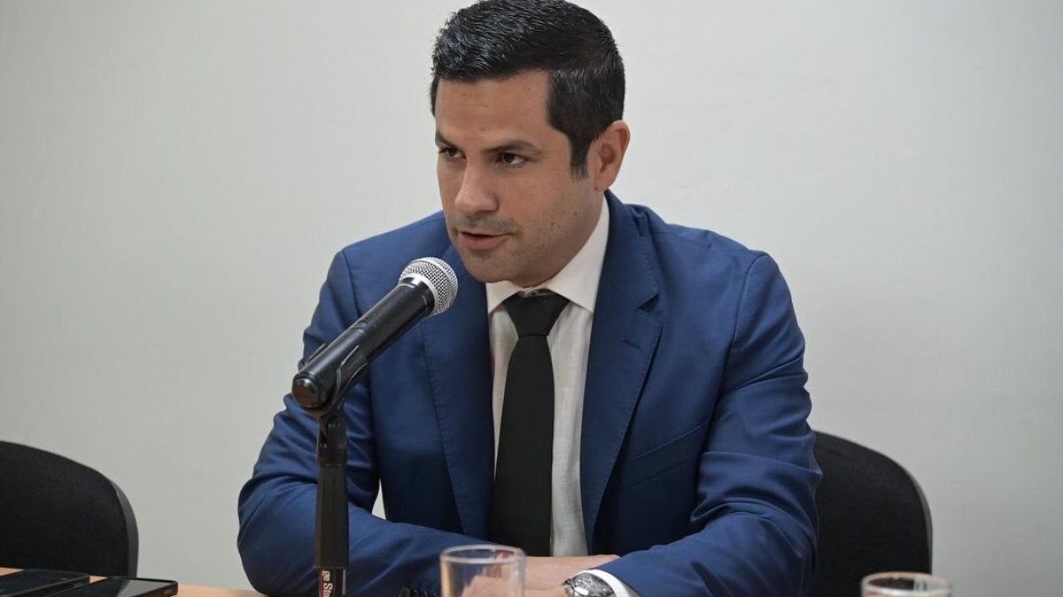 En diciembre discutirán presupuesto para municipios; adelanta Carlos Escobar que priorizarán programas sociales